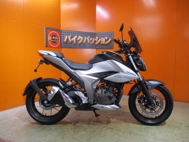 横から見てもこの通り状態グッド！！国産唯一の現行油冷エンジンのジグサー２５０！！他店追従不可能価格！